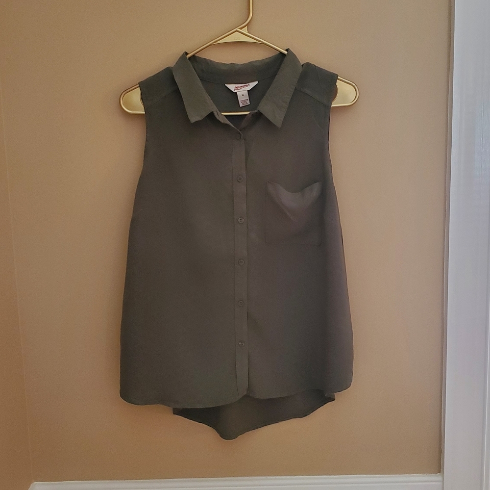 Button up tank